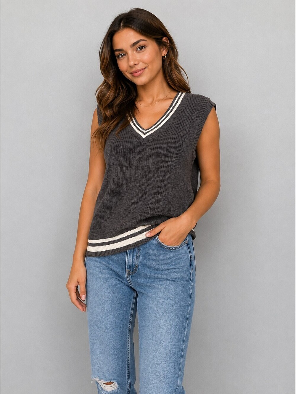 NWT Original Use Women’s Small Gray Varsity Stripe V-Neck Knit Sweater Vest